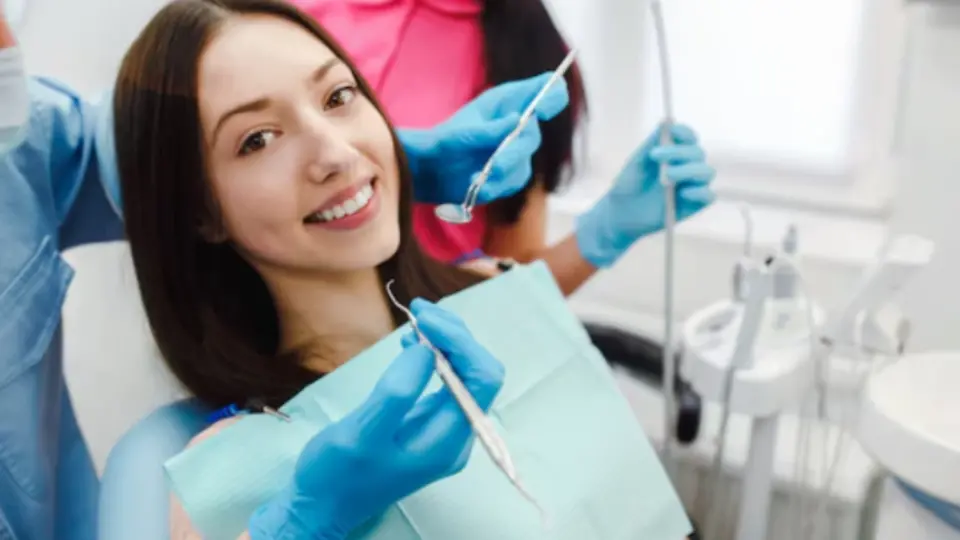 Cosmetic Dentist Which Cosmetic Treatment is Right for You-1