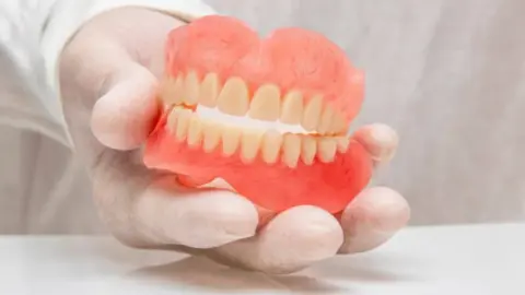 Dentures Done Right Modern Advancements in Comfort and Aesthetics