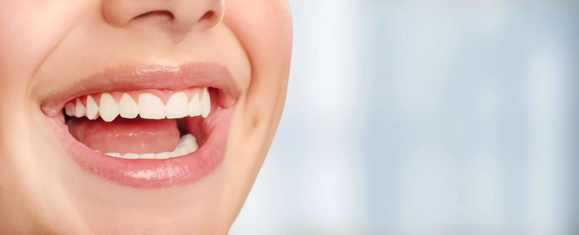 tooth whitening hero image